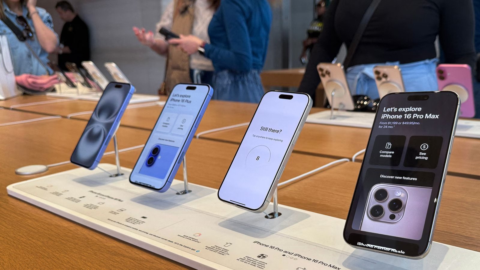 Apple Mulai Garap iPhone 18, Desain Barunya Bocor ke Publik