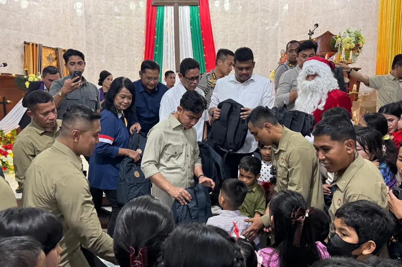 Wapres Gibran Pastikan Perayaan Natal Aman dan Khidmat di Gereja BNKP Gunungsitoli
