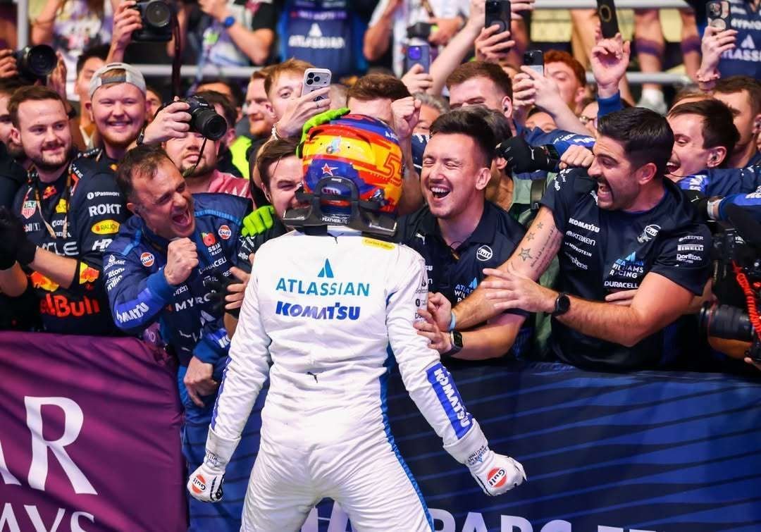 Williams Bangkit! Carlos Sainz Amankan Podium Kedua Musim Ini di F1 Qatar 2025