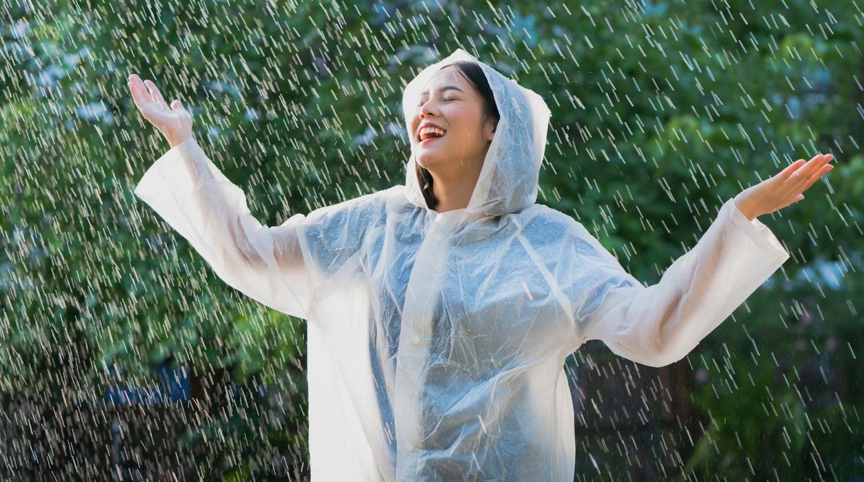 Tips Tetap Sehat dan Fit Saat Musim Hujan