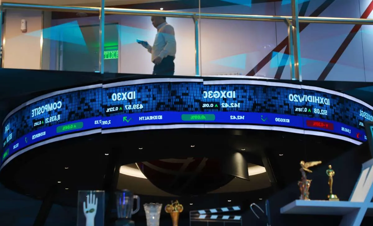 Bursa Saham Indonesia Menguat Ditopang Minyak dan Emas di Tengah Ketegangan AS-Venezuela