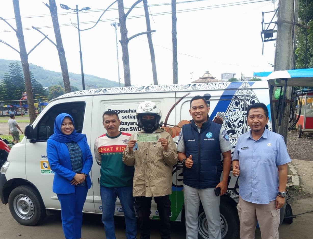 SARIMBIT Hadir di Taman Kota Cibadak, Layanan Bayar Pajak Kendaraan Bermotor Sambil Ngabuburit