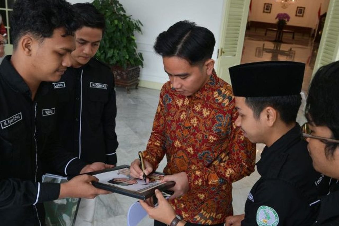 Penguatan Literasi AI dan Coding Harus Didukung Guru Merata, Wapres Gibran Tegaskan