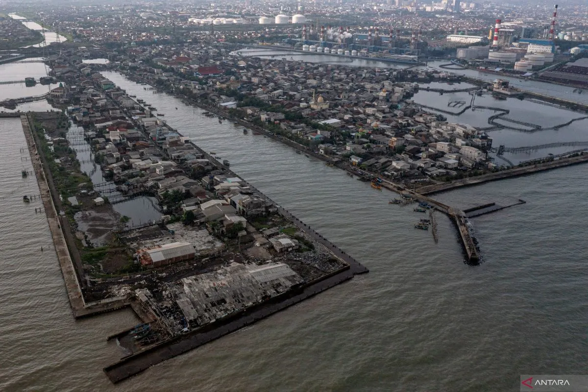 Pemerintah Siapkan Giant Sea Wall 535 Km di Pantura, Masih Tahap Perencanaan