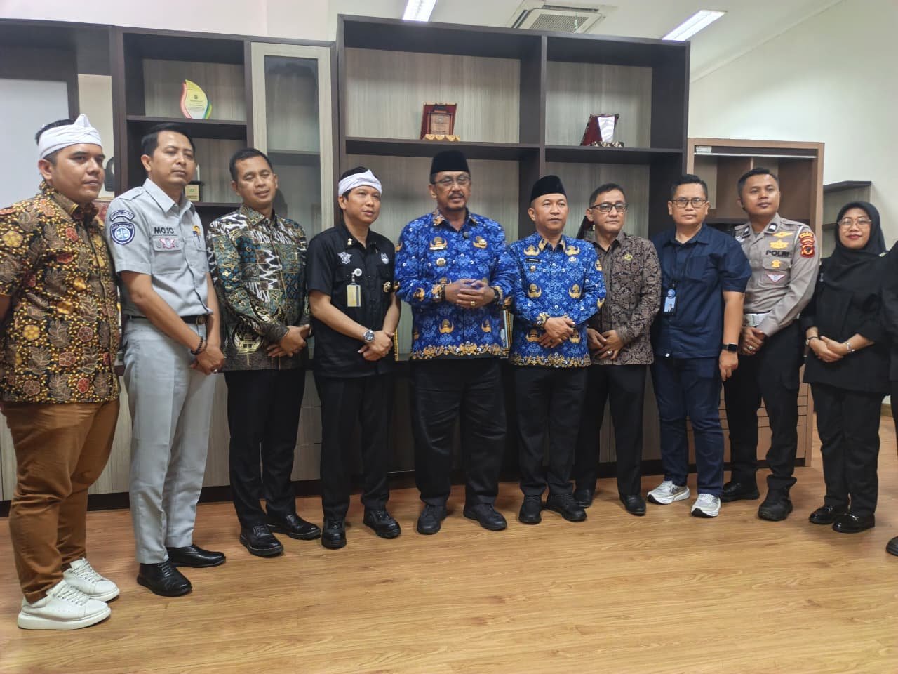 Bupati Sukabumi Pastikan Layanan Samsat Cibadak Makin Mudah dan Cepat