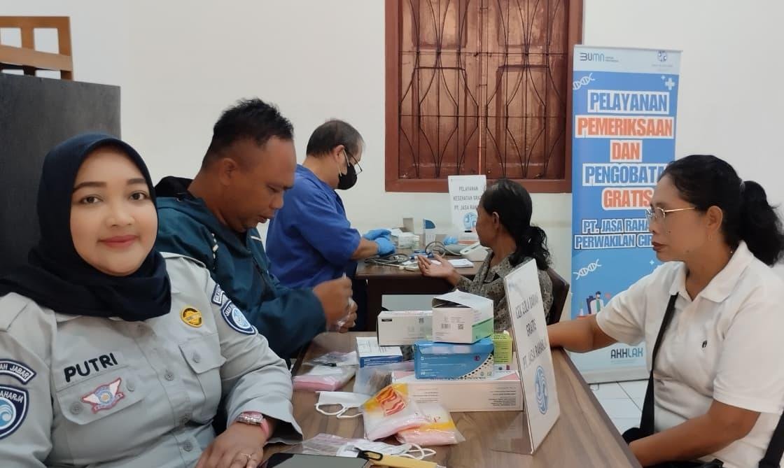 Tingkatkan Keselamatan dan Kesehatan Publik, Jasa Raharja Cabang Cirebon Berikan Layanan Kesehatan Gratis di Desa Sidawangi Kab Cirebon