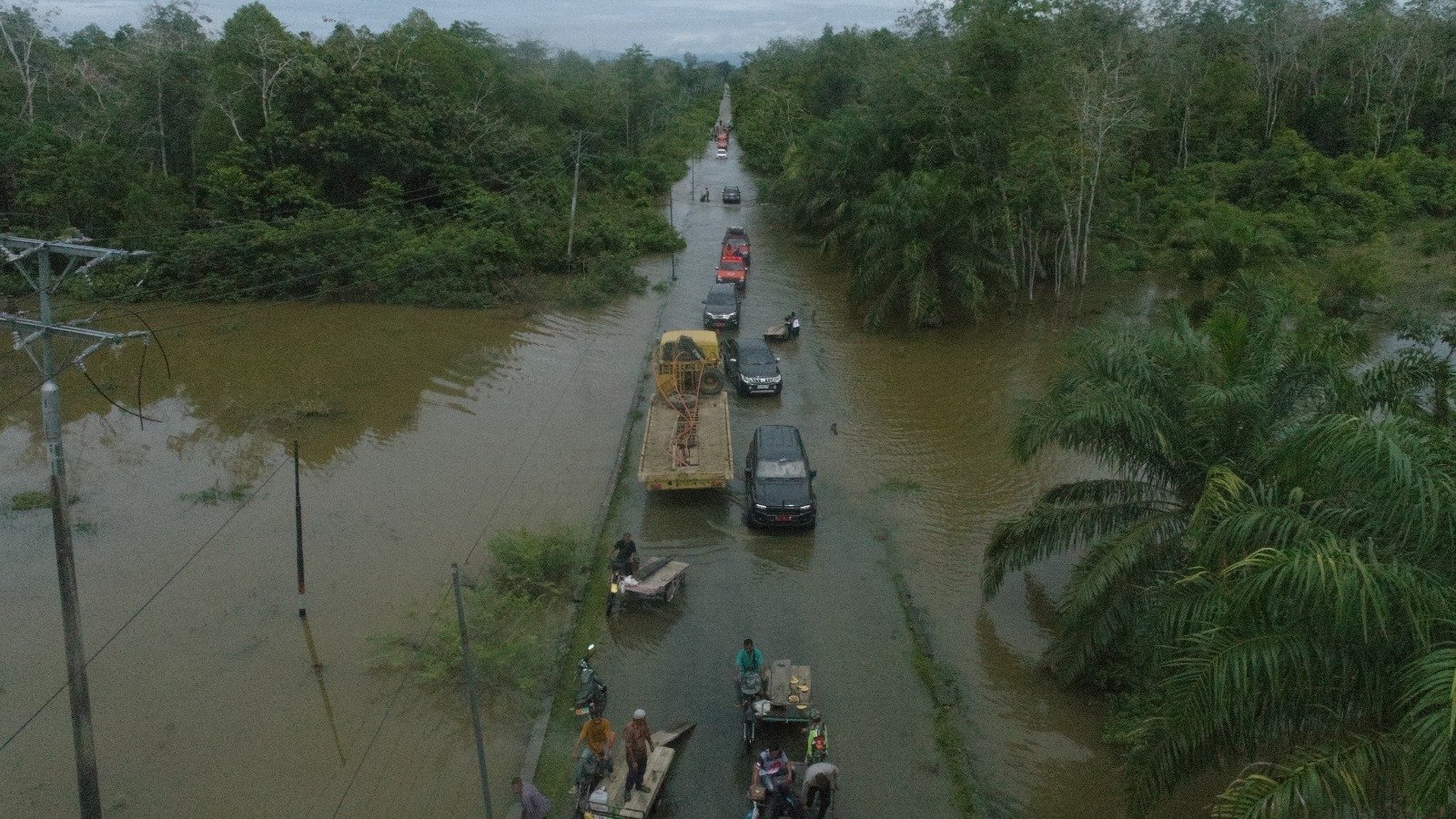 BPBD Aceh Barat Kerahkan Tim Tanggap Darurat Hadapi Banjir di Woyla Barat