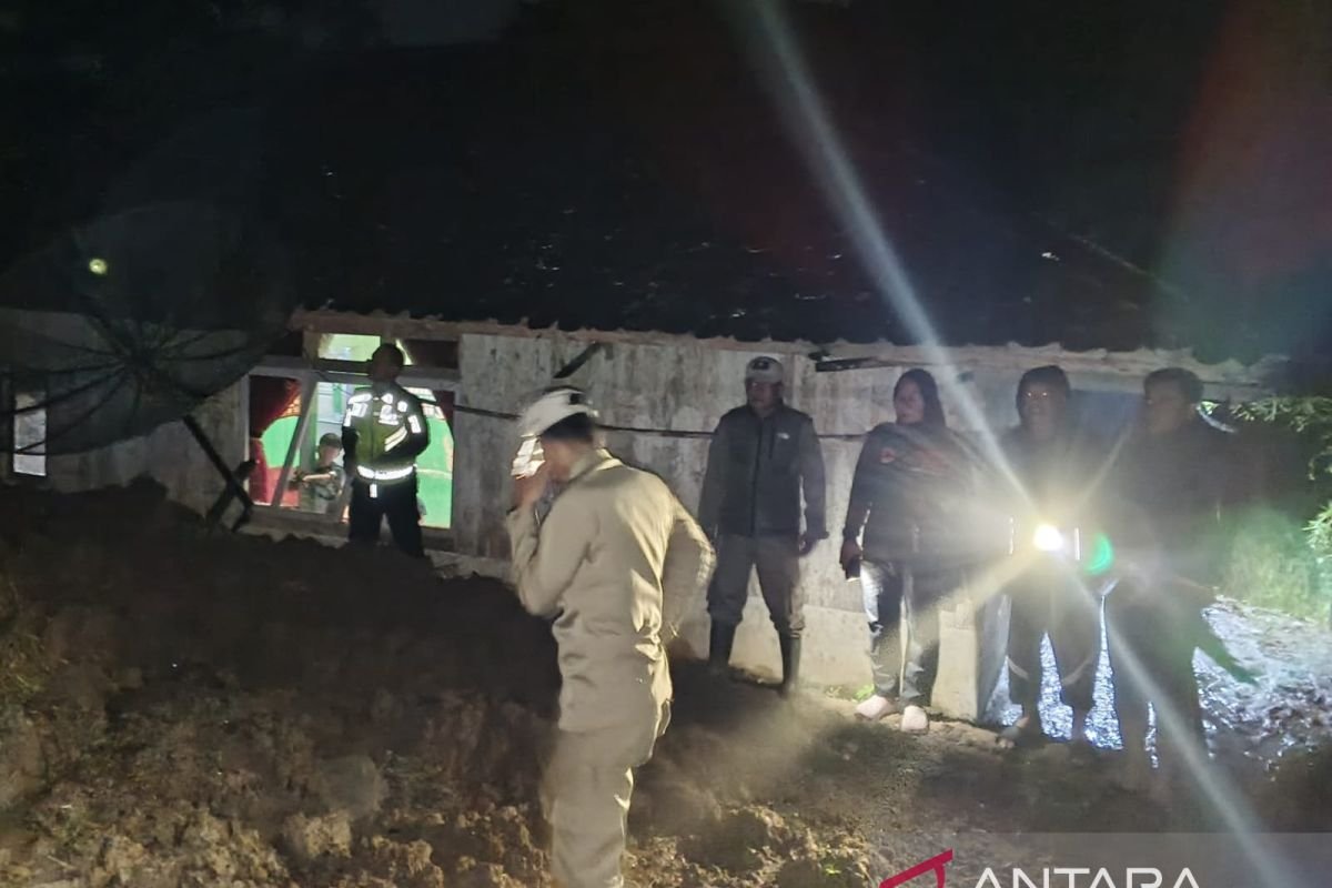 Longsor Susulan Mengancam, BPBD Evakuasi Warga di Cianjur