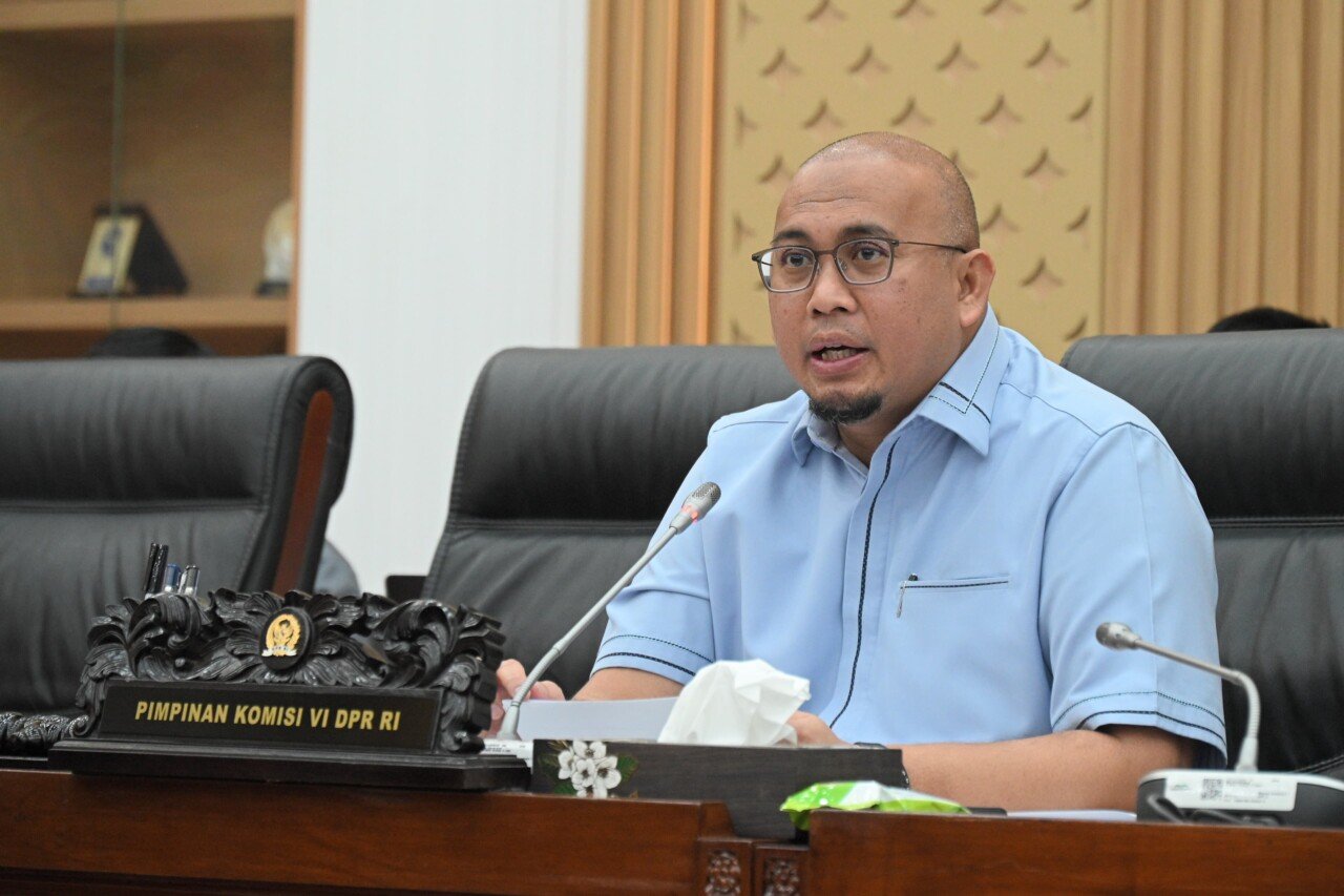 Harga Plastik Naik Imbas Konflik Global, DPR Dorong Peran Industri Petrokimia RI