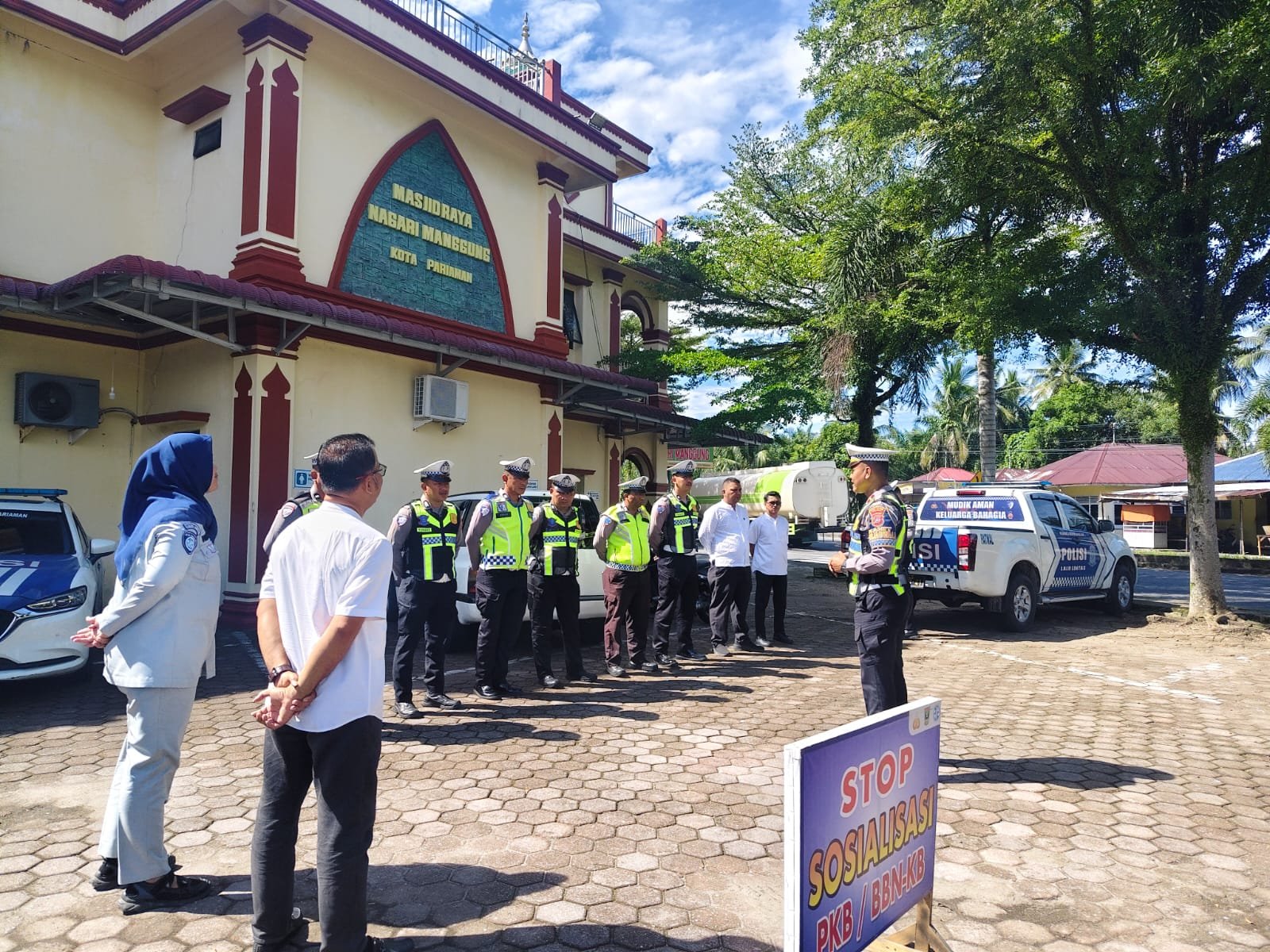 Jasa Raharja Sumbar Dengan Samsat Kota Pariaman Lakukan Razia Bersama Untuk Sosialisasikan PKB/BBN-KB dan Program Diskon Pajak Kendaraan Bermotor Umum