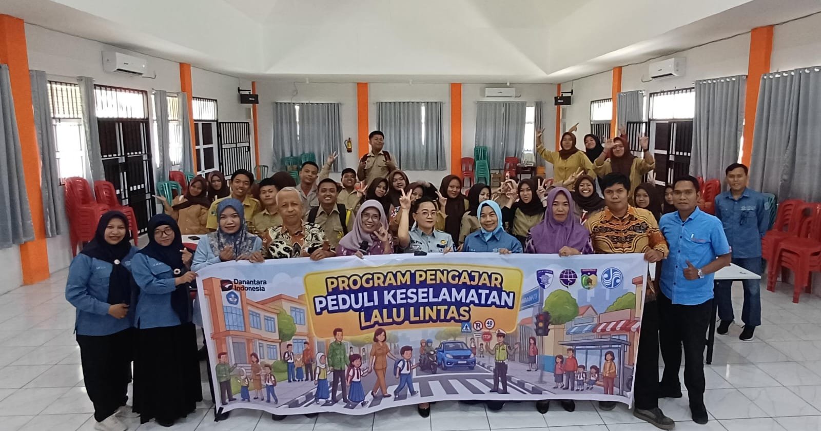 Gelar PPKL di SMKN 1 Sigi, Petugas Jasa Raharja Sigi Sampaikan Pentingnya Tertib Berlalu Lintas