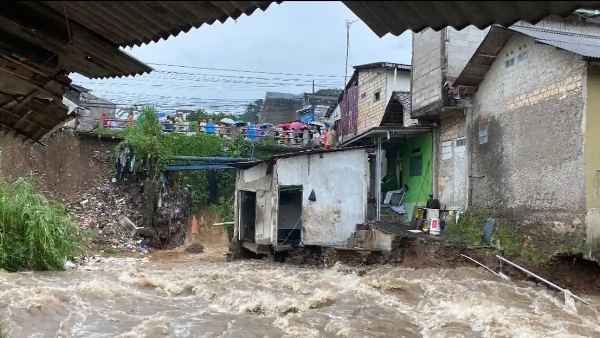 BPBD Catat 30 Rumah Terendam Banjir di Ciomas, Air Sempat Capai 60 Cm