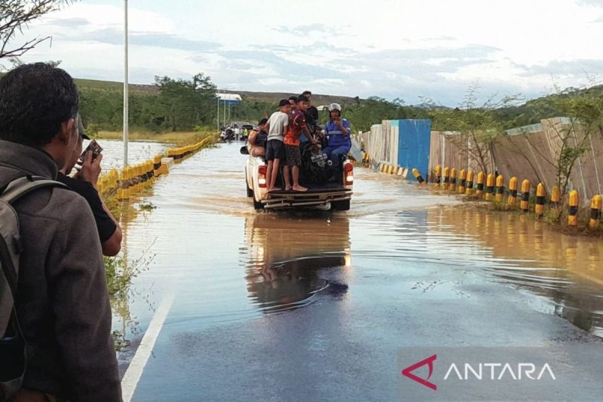 Banjir Lumpuhkan Akses Delapan Desa di Kabupaten Tapin
