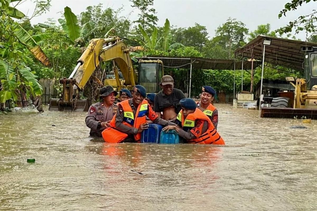 Banjir Kendari Rendam 657 Rumah, Ribuan Warga Terdampak