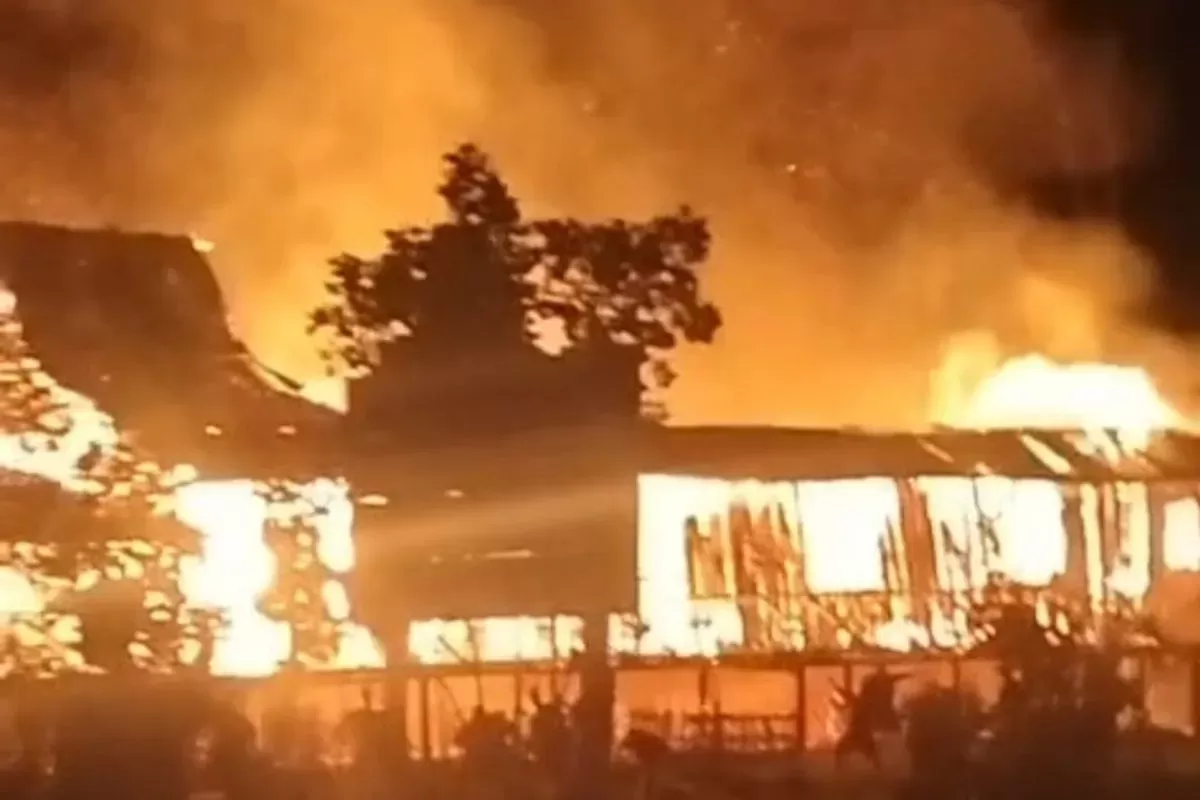 Kebakaran Hanguskan Gereja Katolik Santo Fransiskus di Mimika