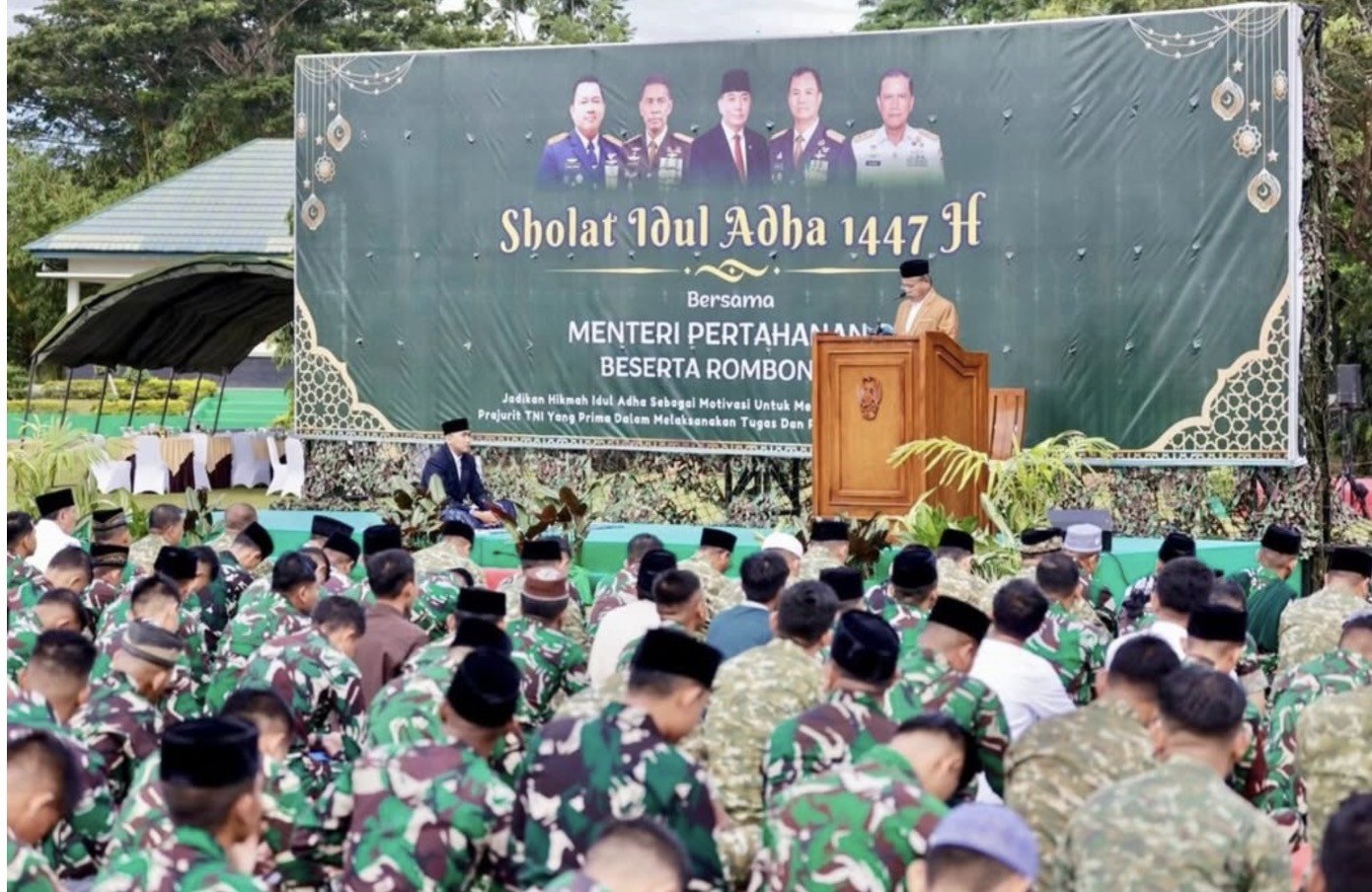 Menhan Sjafrie dan Wakil Panglima Rayakan Idul Adha Bersama Masyarakat Papua