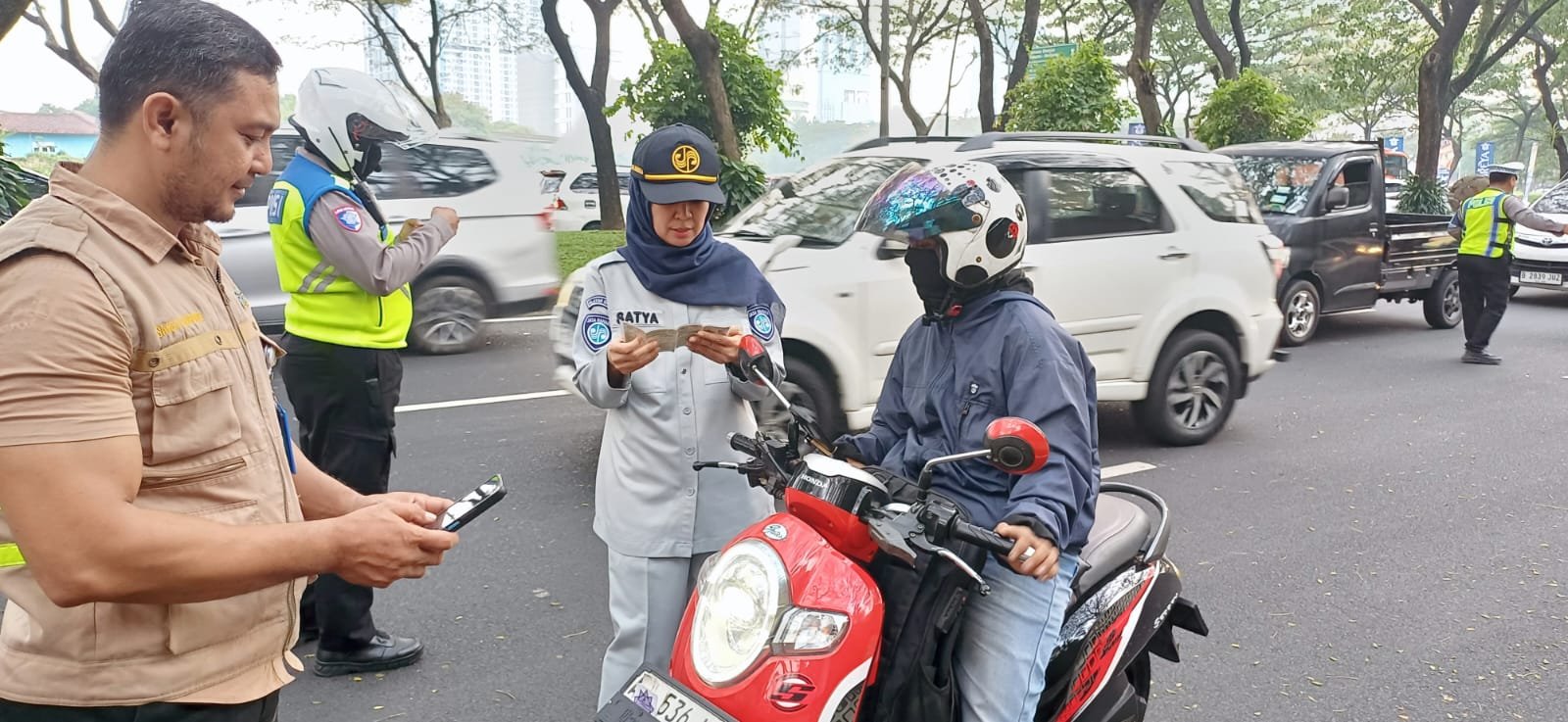 Jasa Raharja UPT Serpong Razia Kendaraan Pastikan Masyarakat Terlindungi dan Taat Pajak