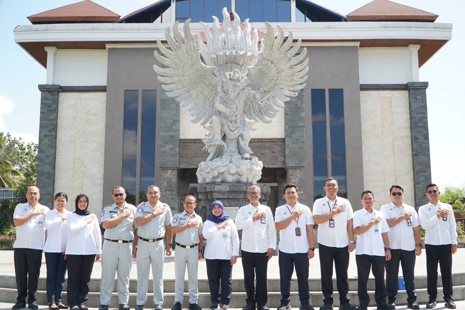 Perkuat Sinergi Keselamatan Transportasi, Jasa Raharja Bali Jalin Kolaborasi dengan Poltrada Bali