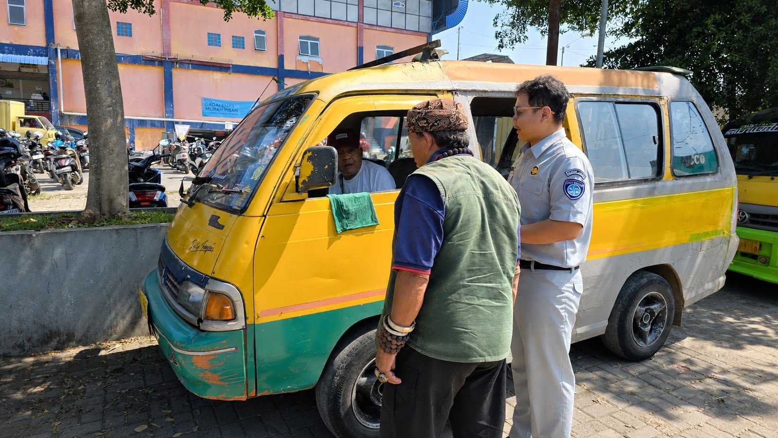 Jasa Raharja  Kanwil Jawa Barat dan Dishub Bandung Barat Laksanakan Uji Petik Angkutan Umum di Terminal Lembang