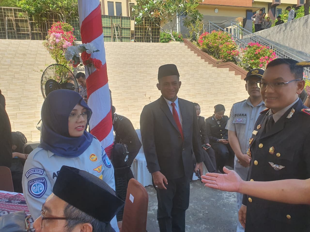 Jasa Raharja Cabang Mamuju Hadiri Upacara Hari Kesaktian Pancasila Dan Hut Ke-10 Kepolisian Daerah Sulawesi Barat 