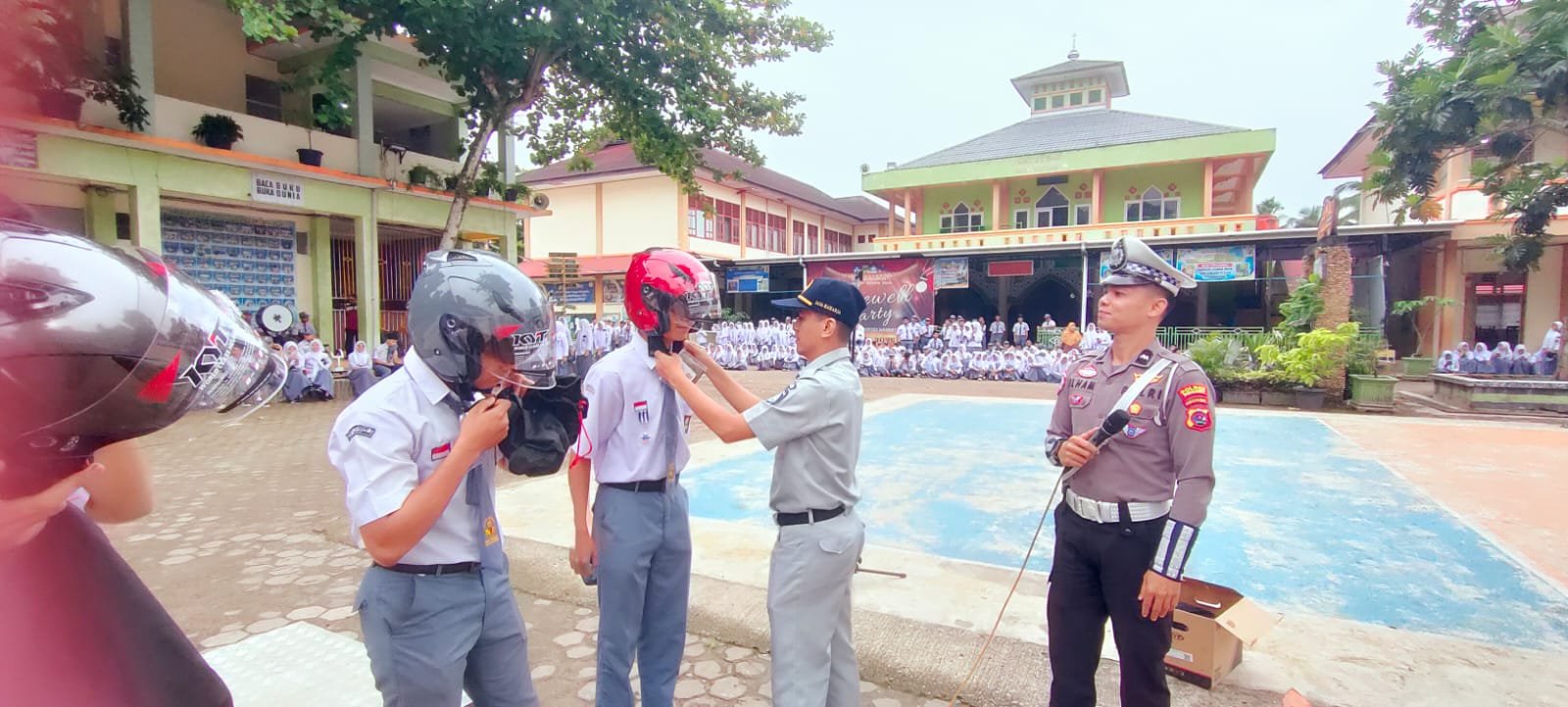 Jasa Raharja Sumbar Bersama Stakeholder Edukasi Keselamatan Berlalu Lintas kepada Pelajar di Payakumbuh