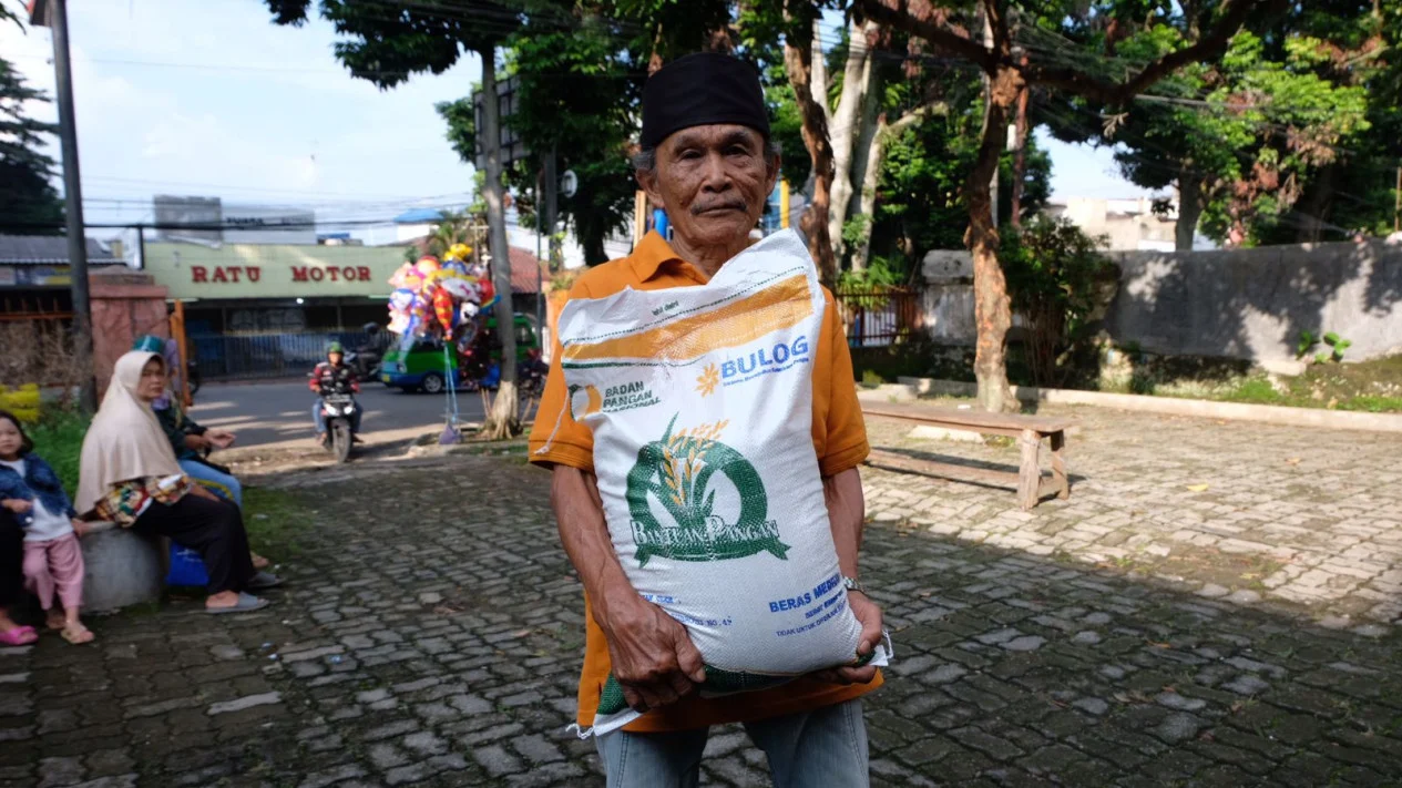 Bantuan Pangan Beras Dilanjutkan, 33,2 Juta KPM Terima 10 Kg per Bulan hingga September