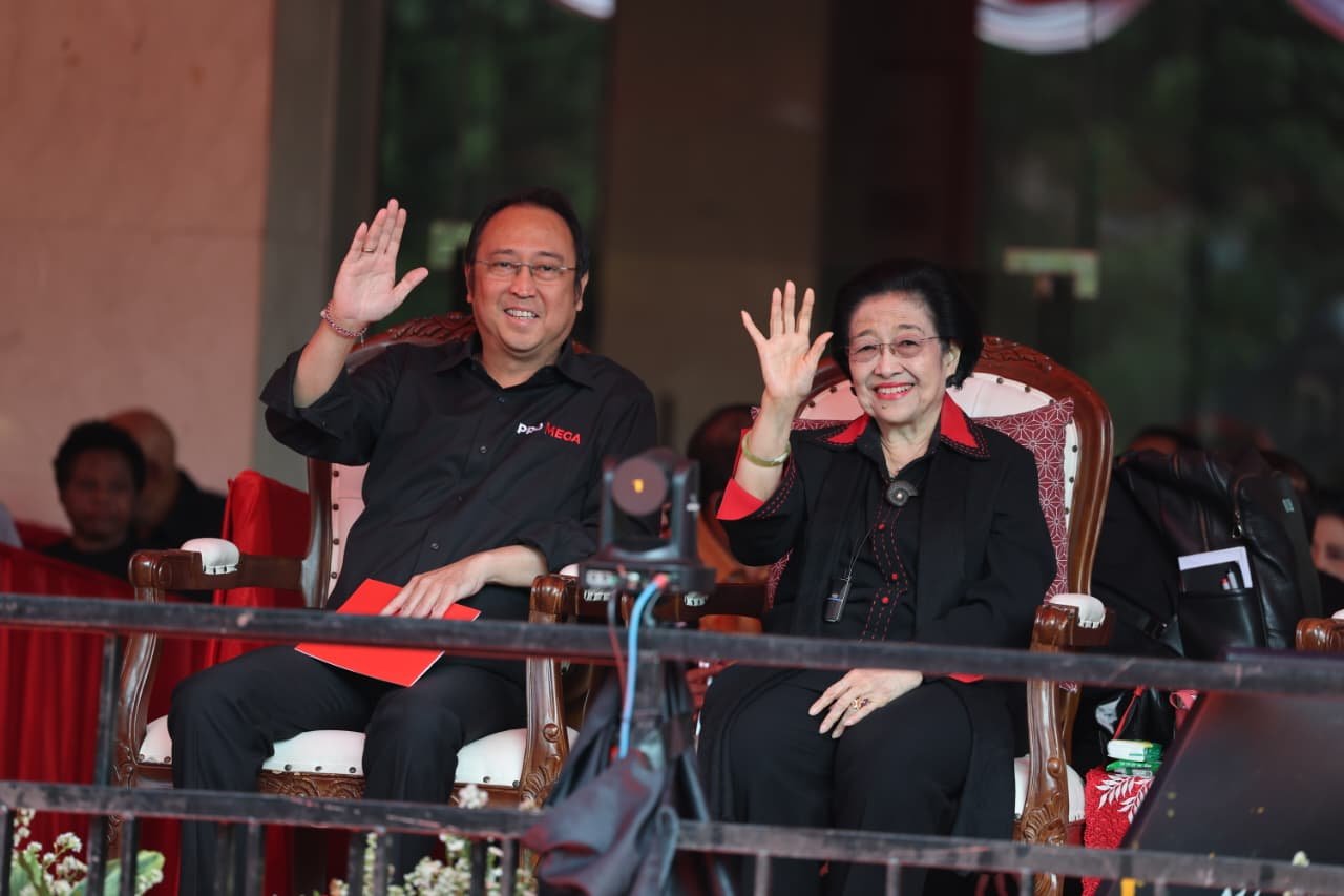 Megawati Resmikan Monumen Kudatuli di HUT ke-30 Tragedi 27 Juli 1996
