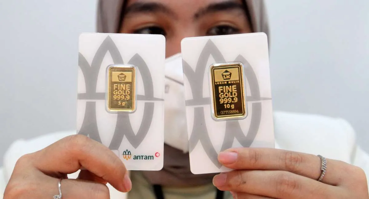 Harga emas Antam 13 Juli 2026 turun, buyback ikut melemah