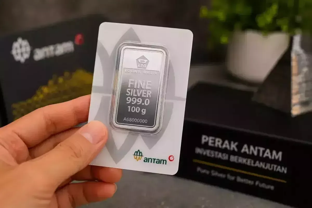 Harga Perak Antam Hari Ini 14 Agustus 2026 Turun Jadi Rp43.050 per Gram