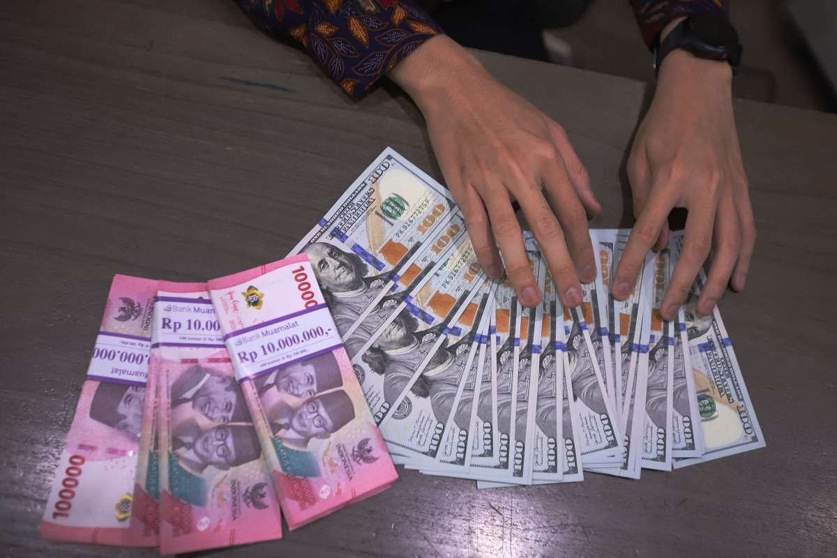 Kurs Rupiah Selasa Pagi Turun 0,23 Persen, Dolar AS Berada di Rp17.795