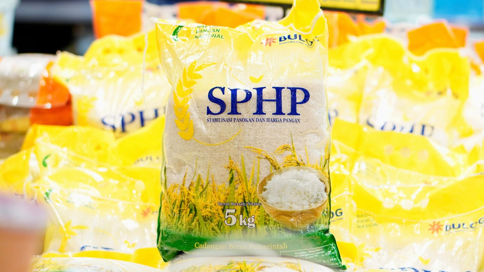 Zulhas Peringatkan Harga Beras Bisa Tembus Rp20 Ribu Jika Terus Impor