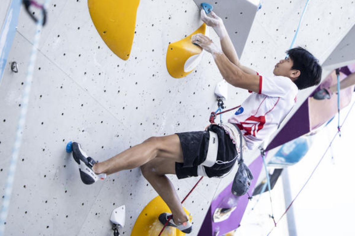 Srondeng Lolos Semifinal World Climbing Series Koper 2026