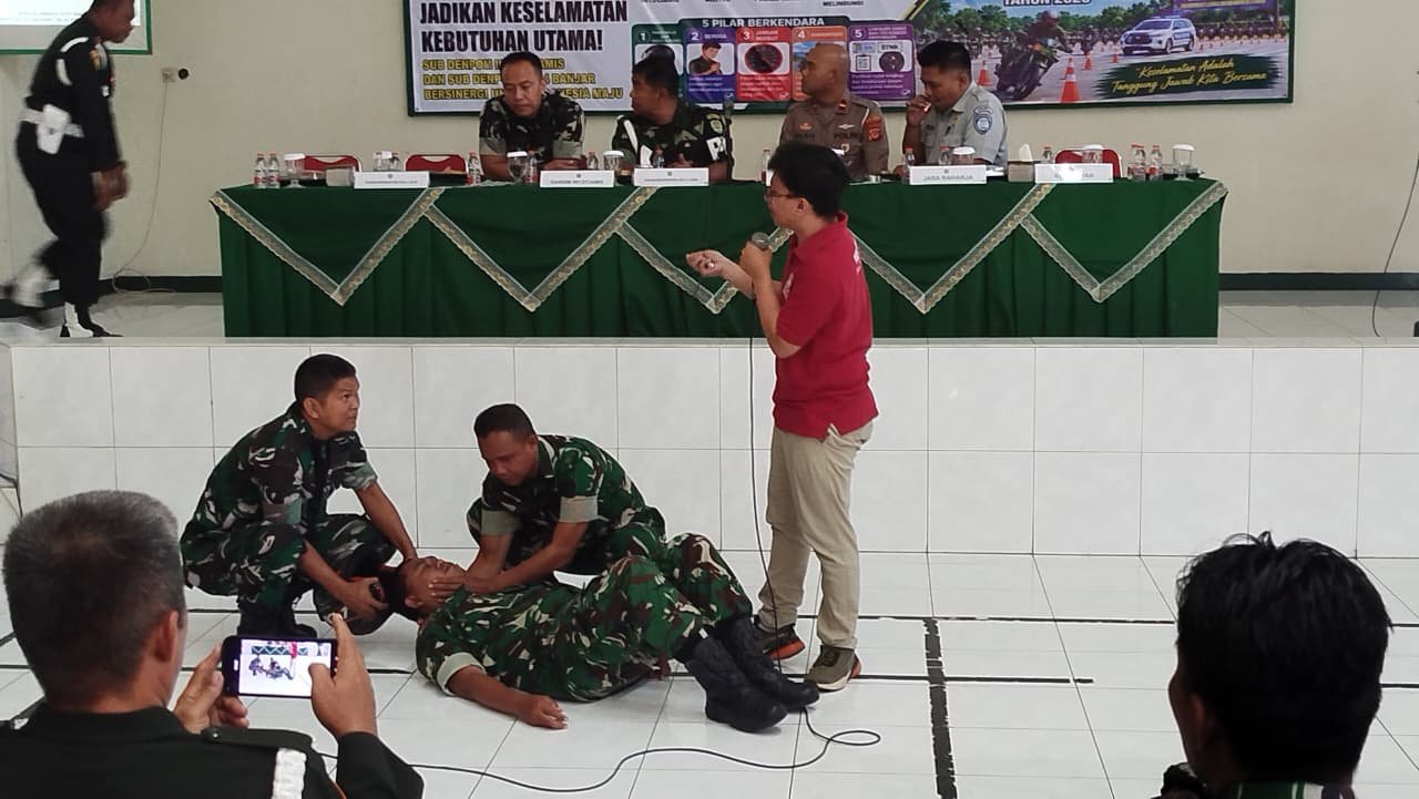 Jasa Raharja Cabang Tasikmalaya Perkuat Sinergi Keselamatan Bersama TNI AD di Ciamis melalui Sosialisasi Safety Riding dan Pelatihan PPGD