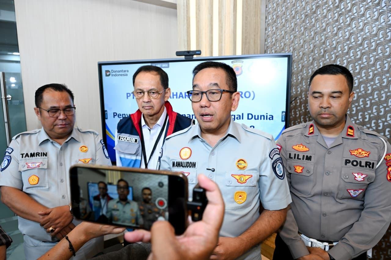 Jasa Raharja Serahkan Santunan kepada Dua Ahli Waris Korban KM Virgo Transport 8 di Jawa Barat