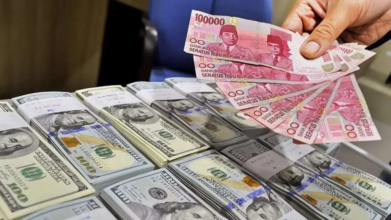 Rupiah Lesu, Nilai Tukar Tembus Rp17.585 per Dolar AS