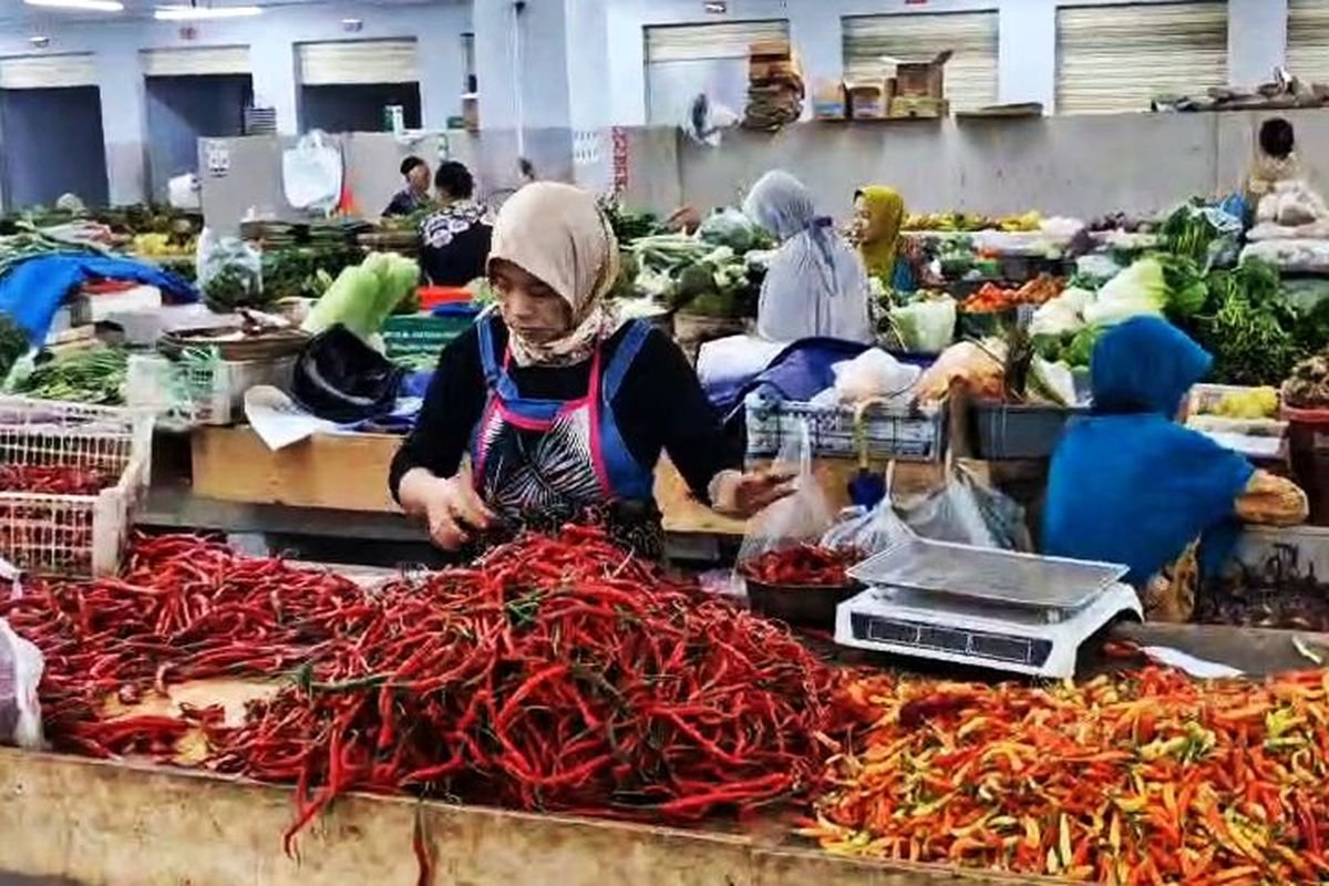 PIHPS Catat Harga Cabai Rawit Rp100.700 per Kg, Telur Ayam Rp29.900