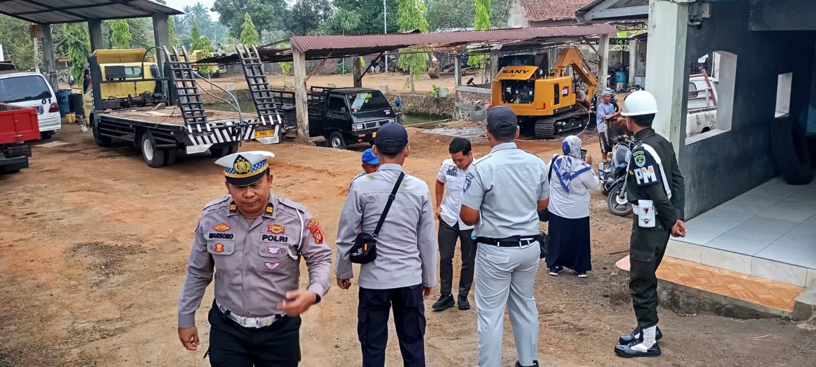 Samsat Ciamis Bersama Tim Pembina Laksanakan Penelusuran Kendaraan Wajib Pajak di Perusahaan Angkutan