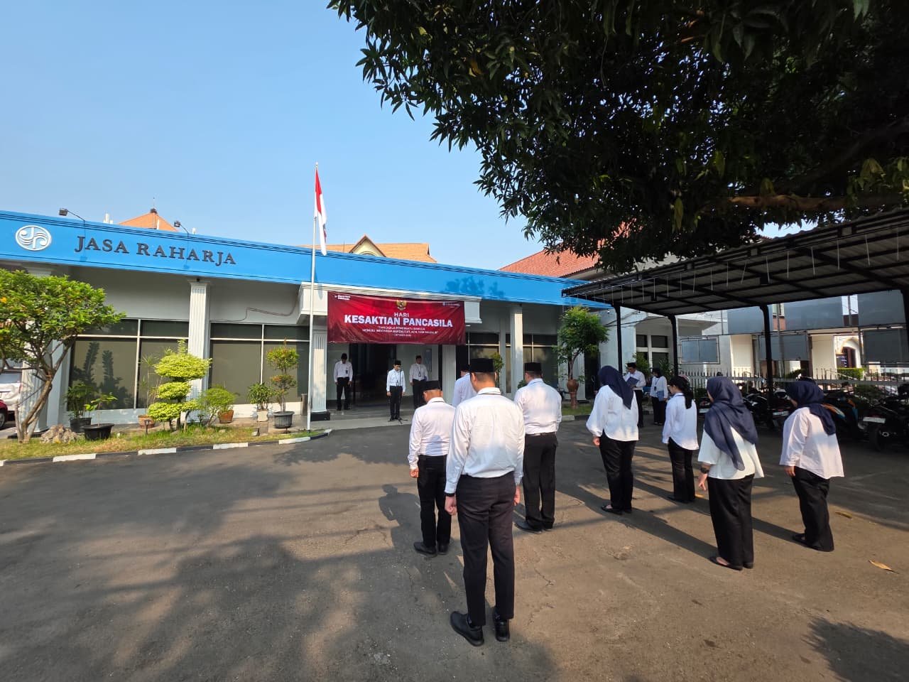 Perkuat Semangat dan Nilai Pancasila, PT Jasa Raharja (Persero) Cabang Cirebon Gelar Upacara Peringatan Hari Kesaktian Pancasila